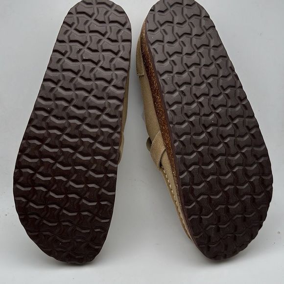 CUSHIONAIRE Women's Genuine Leather Cork Footbed Clog with Comfort 6.5 WIDE TAUP - Picture 5 of 7